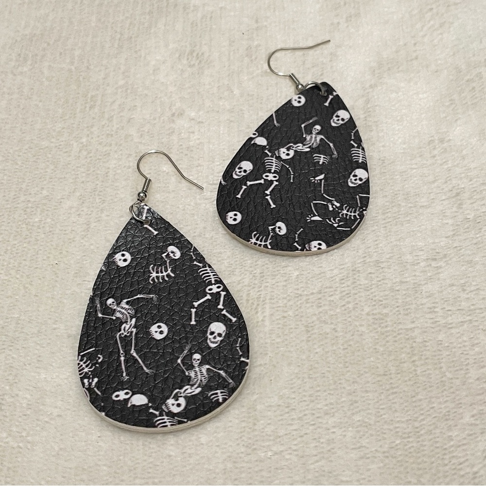 Halloween Skeleton Leather Style Teardrop Earrings NEW